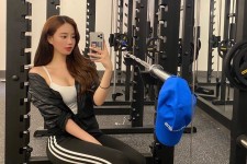 如皋我是一名瑜伽锻练外加兼职模特(我是一名瑜伽锻练外加兼职模特小说)
