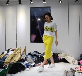 如皋兼职模特试衣服(兼职做试衣模特好吗)