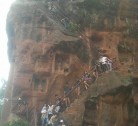如皋乐山旅游攻略(乐山旅游攻略自由行路线推荐)