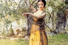 如皋上海顶级私家伴游外围雇用(上海雇用高端伴游一天20万)