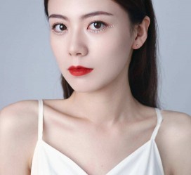 如皋兼职模特要打点模卡吗(兼职做模特要交钱拍模卡)