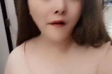 如皋美院系花兼职死商务模特(美院系花兼职商务模特第2部一边看球一边玩)