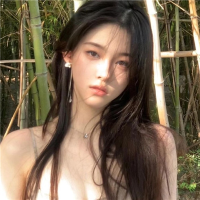 如皋与商务伴游共进晚餐，愉快的营业会谈起头了