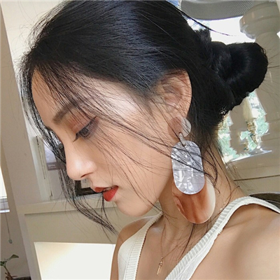 如皋伴游女生张悦然的资料