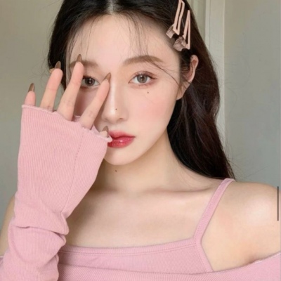 如皋伴游女生周思涵的资料