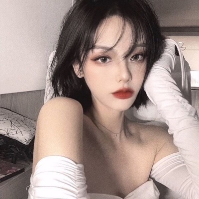 如皋伴游女生李幻极的资料