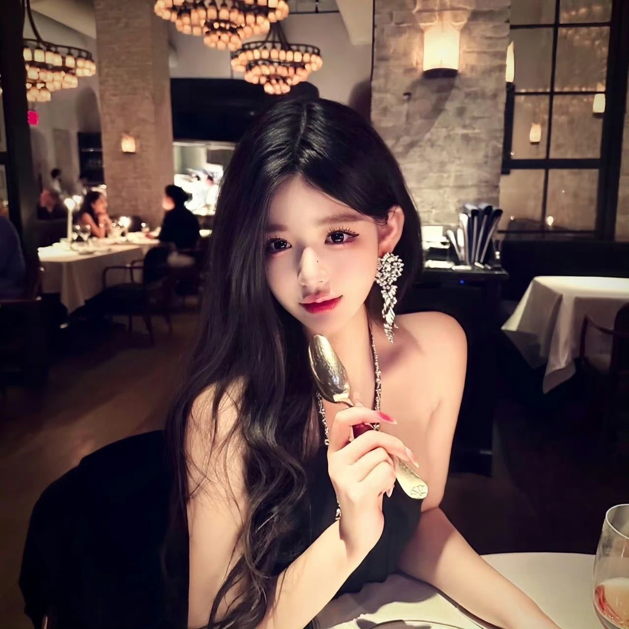 如皋伴游女生蓝盈盈的资料