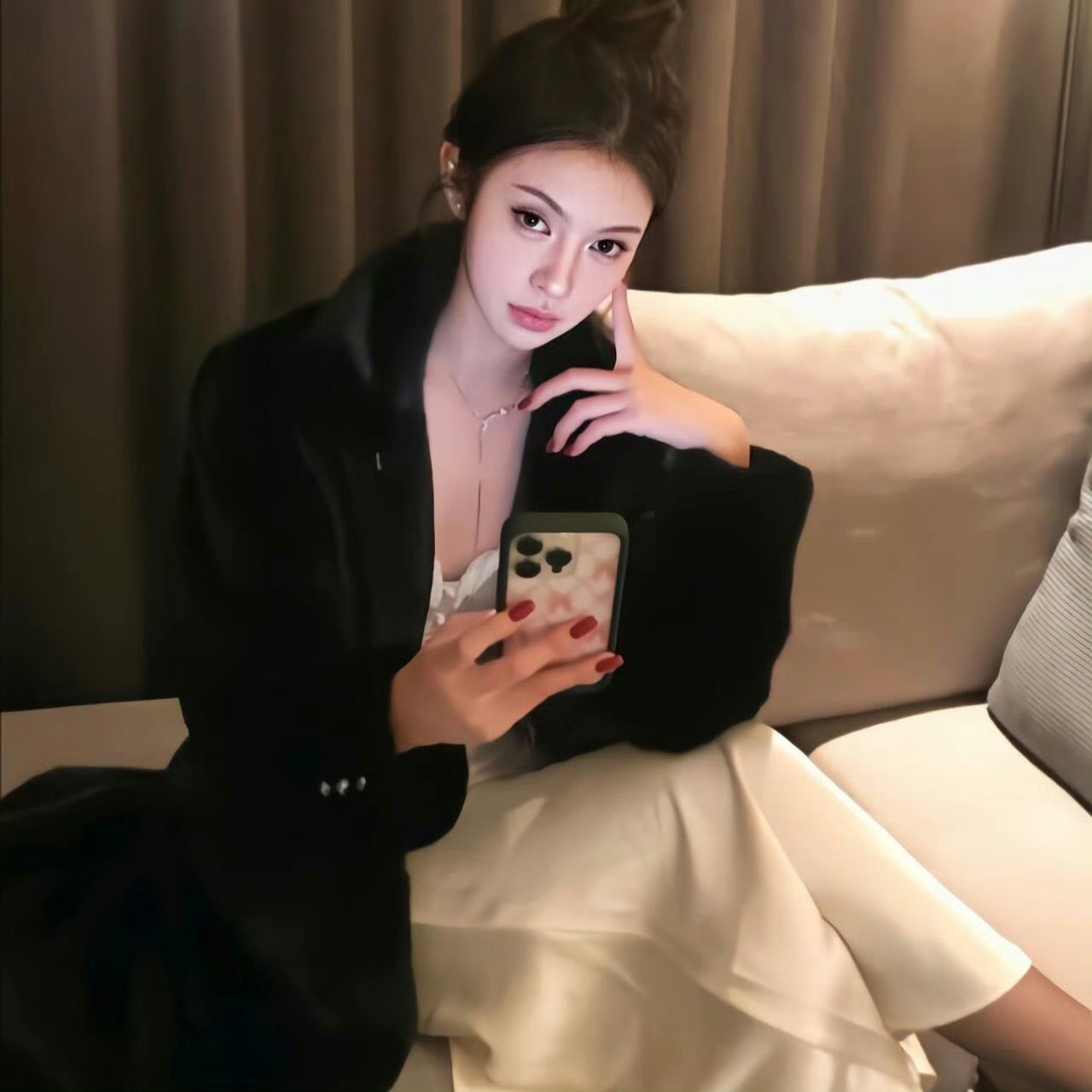 如皋伴游女生周语言的资料