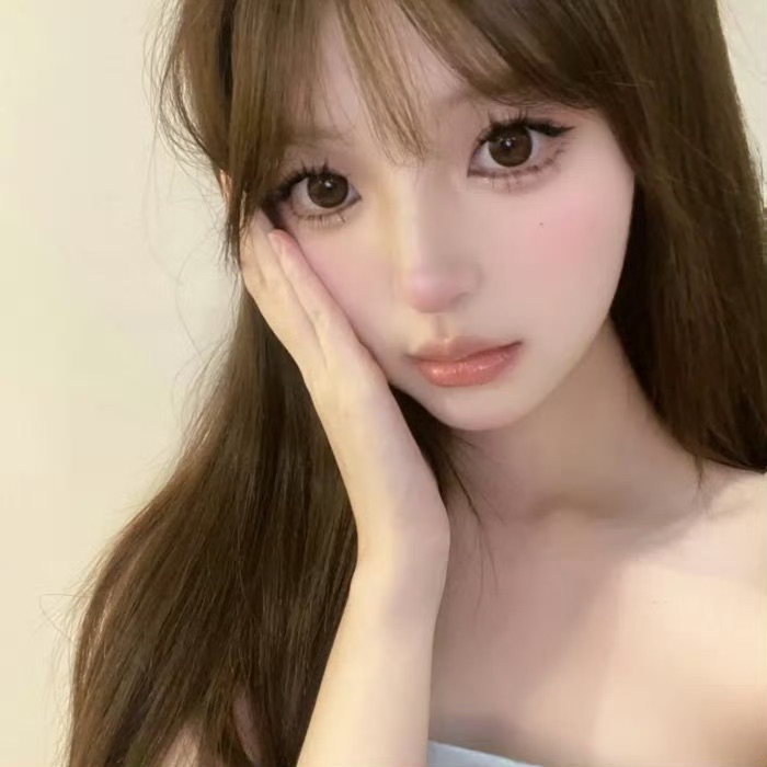 如皋伴游女生星晚的资料
