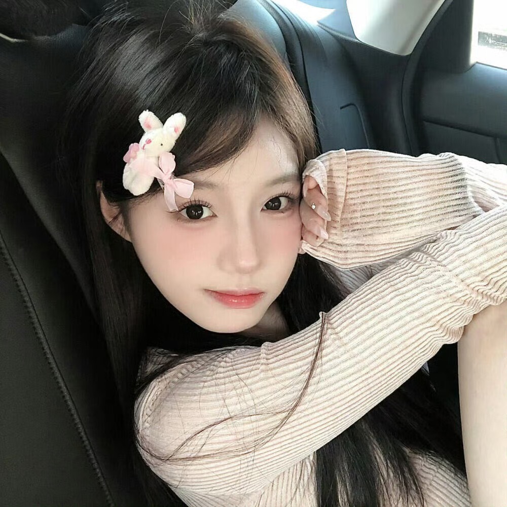 如皋伴游女生沈欣白的资料