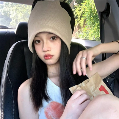 如皋伴游女生乙傲薇的资料