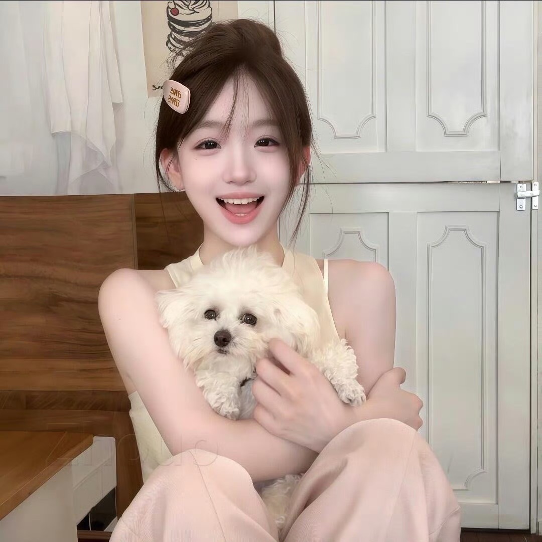 如皋伴游女生周小婷的资料