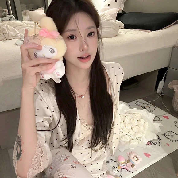 如皋伴游女生 | 微微的资料
