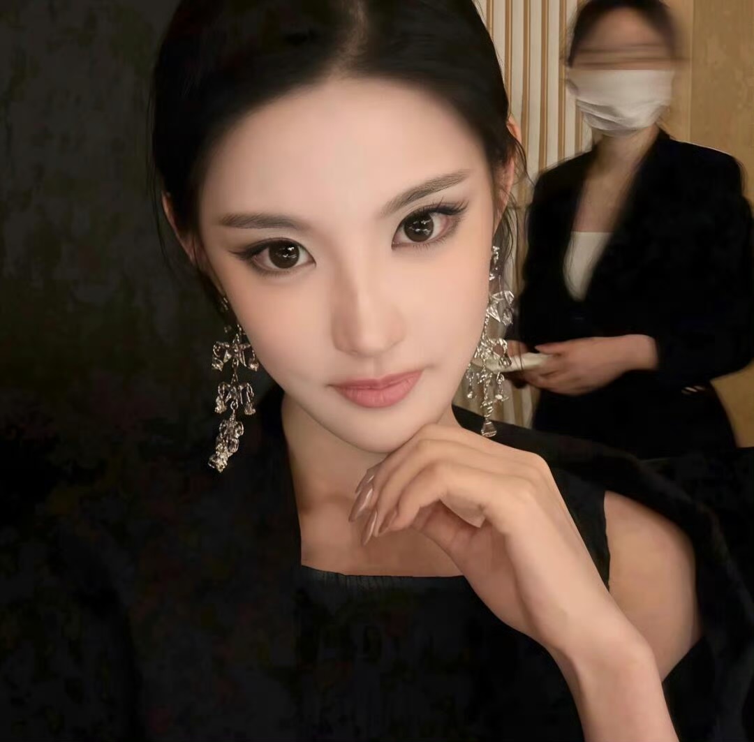 如皋伴游女生 | Isabella Chen的资料